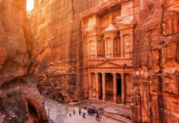 Travel to Petra, Jordan
